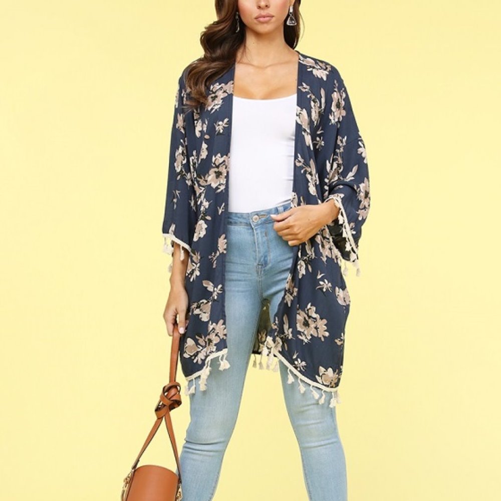 DAZED FLORAL KIMONO IN CHAMBRAY WITH TASSELS